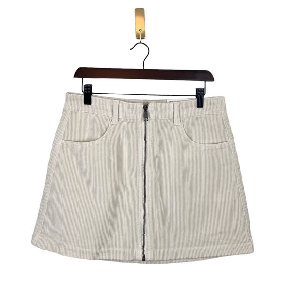 American Eagle NWT Zip-Up Corduroy Mini Skirt Size 10 - Picture 2 of 9